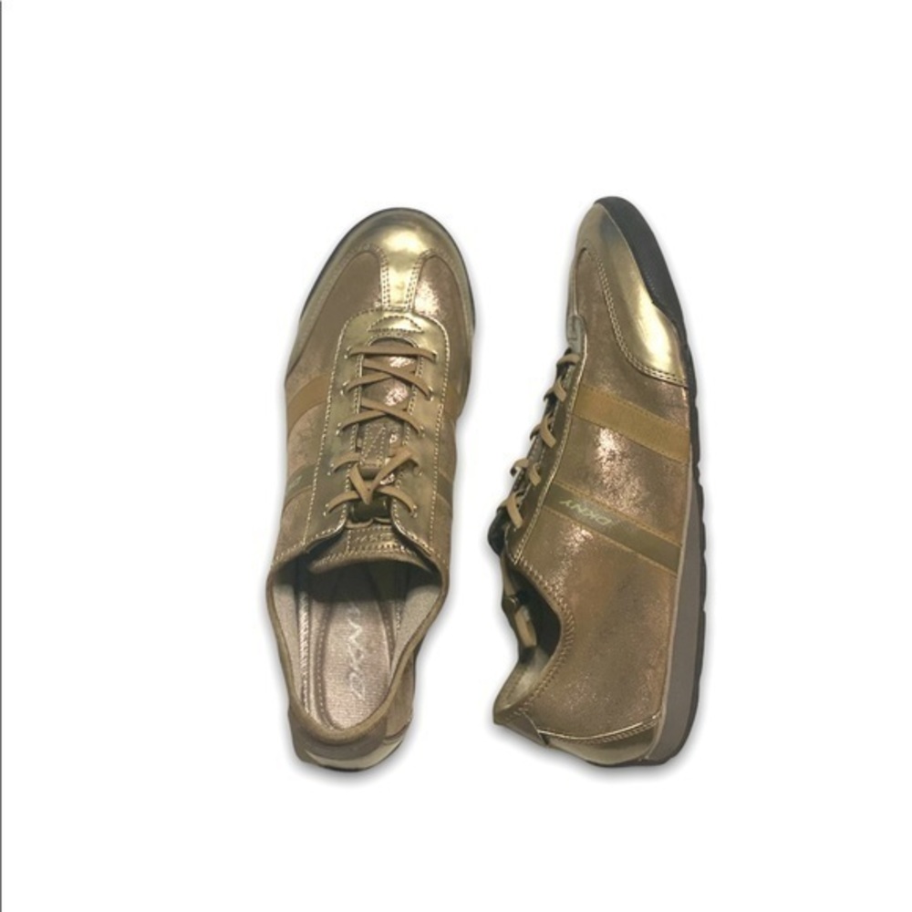 VINTAGE DKNY SNEAKERS